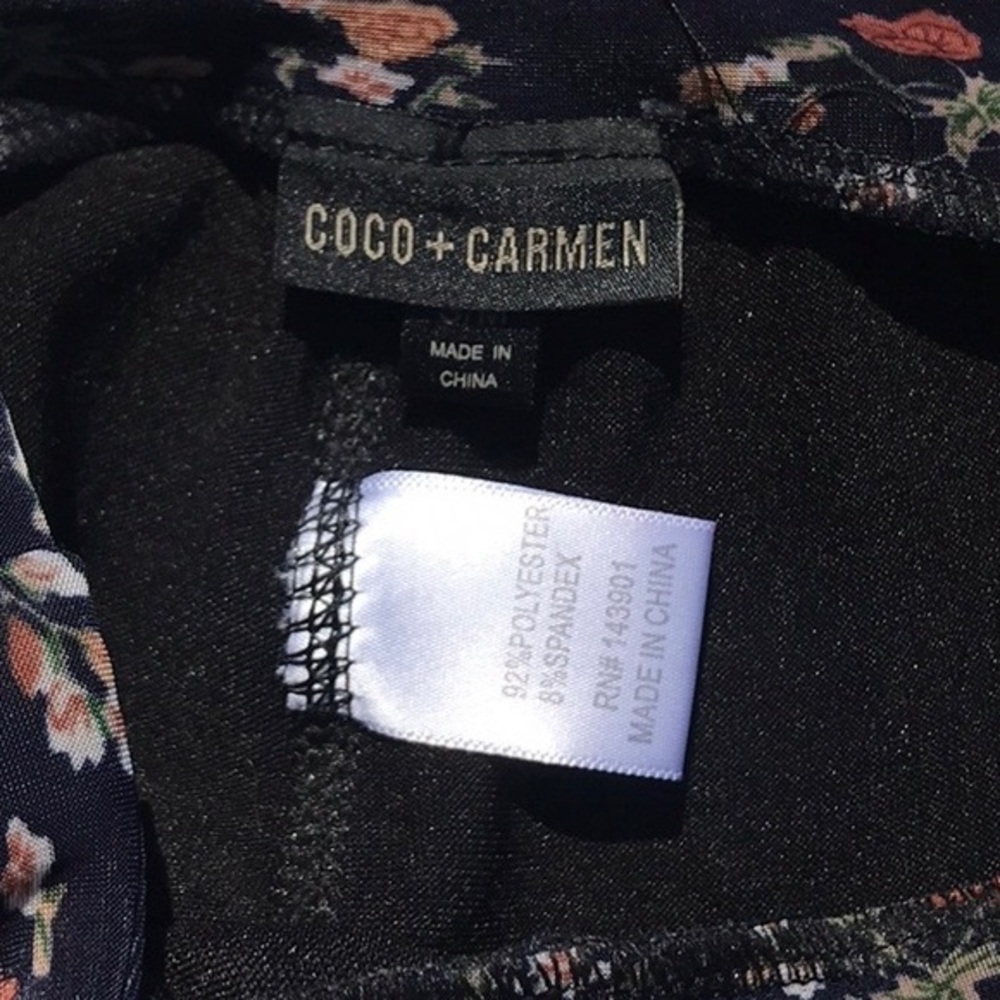 Coco + Carmen Navy Blue Floral Print Leggings - Picture 5 of 6